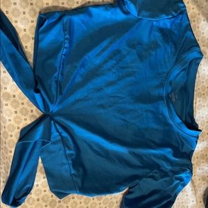 I love this but it doesn’t fit me! A tad bit too small.